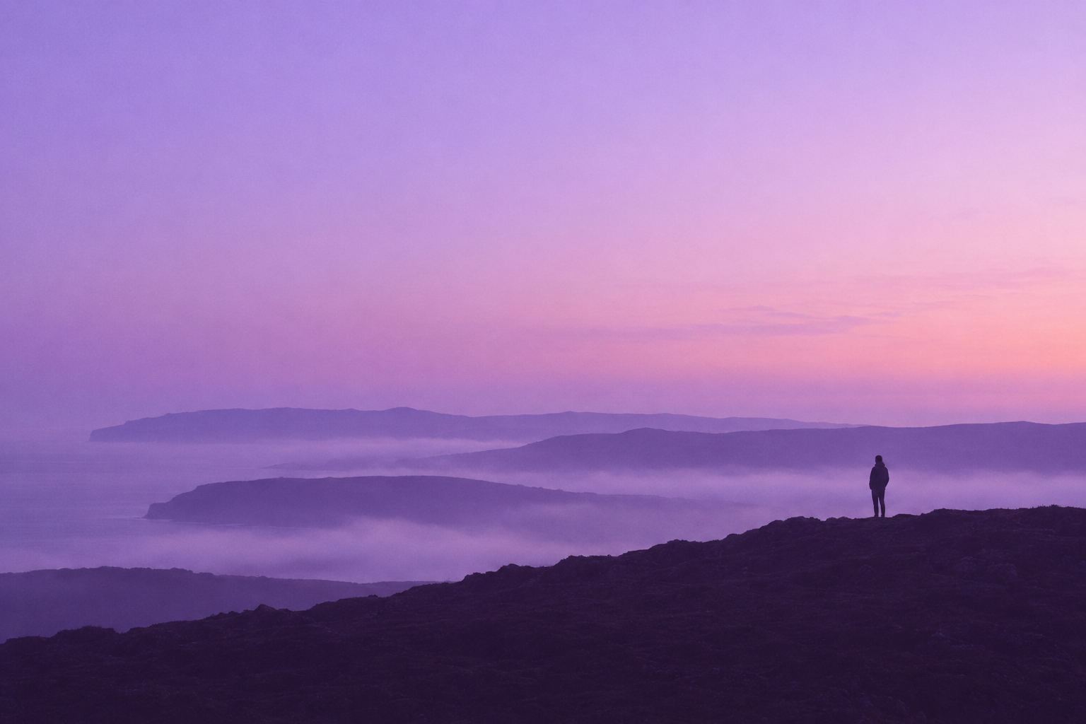 Dämmerungslandschaft mit Silhouette